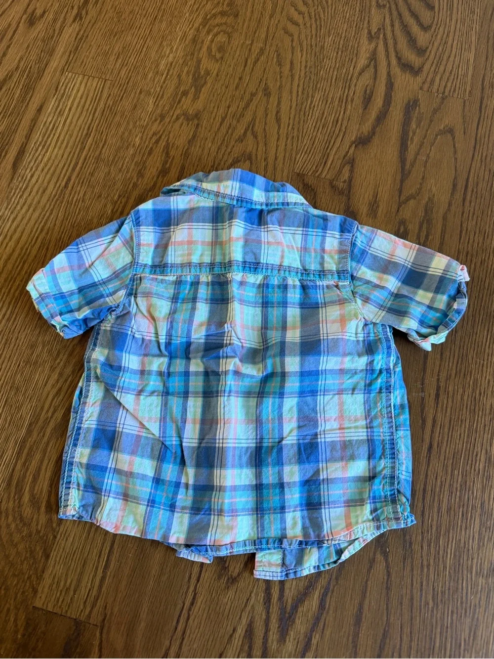 Carter's Bright Short Sleeve Tops, size 18M